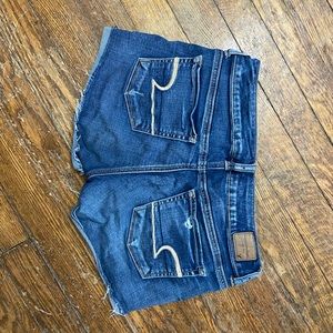 American eagle distressed shorts